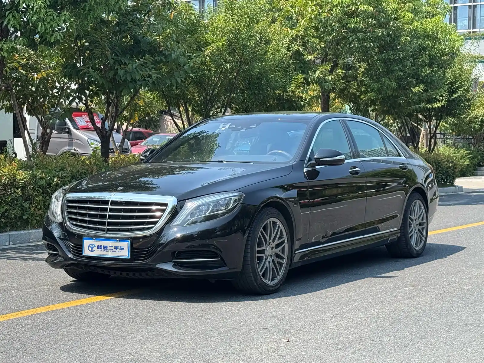 Фото 1 - Brabus S-Class