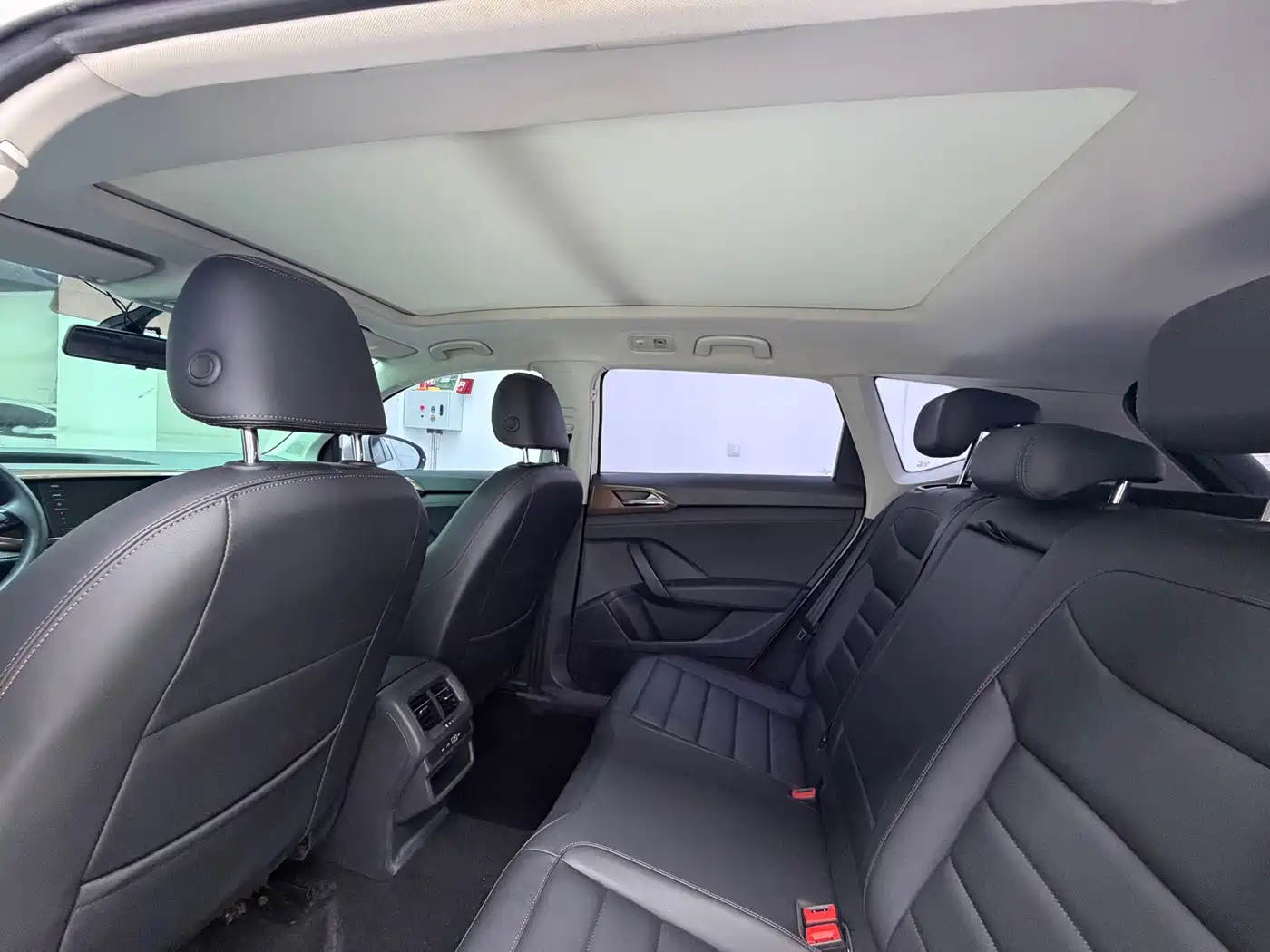 Volkswagen Tharu, миниатюра 15