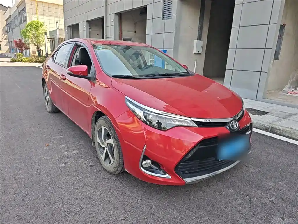 Toyota Levin 2017 Facelift 185T CVT Elite (China V) фото 4