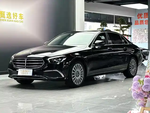 Mercedes-Benz E-Class 2023