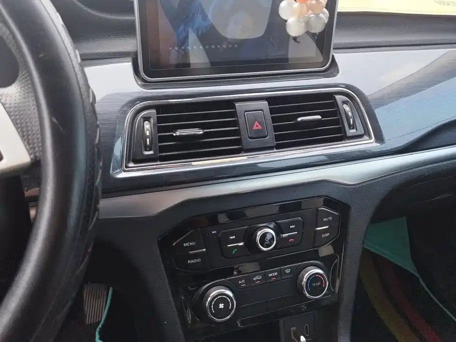 BAIC Weiwang BAW Weiwang M60 2019 2017 1.5L Manual Platinum Edition