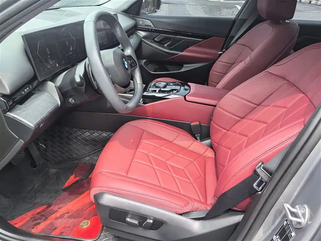 BMW 5 Series 2024 525Li Luxury Package фото 4