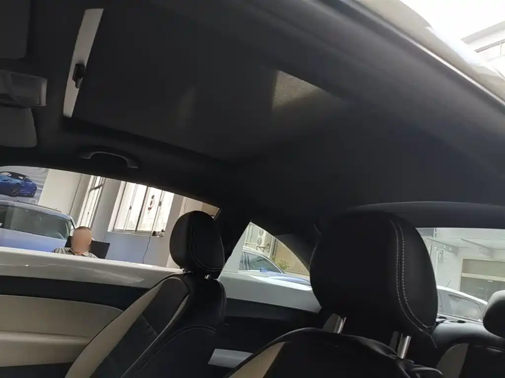 Volkswagen Beetle 2015 180TSI фото 18