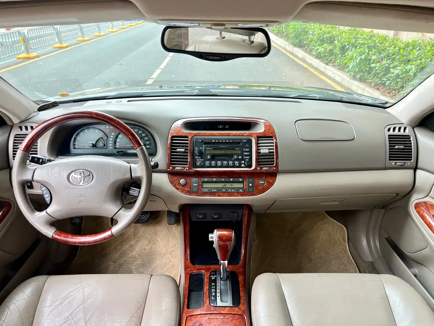 Toyota Camry (Overseas) 2005 2.4 Luxury Edition фото 10