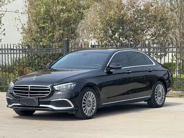 MERCEDES-BENZ E CLASS