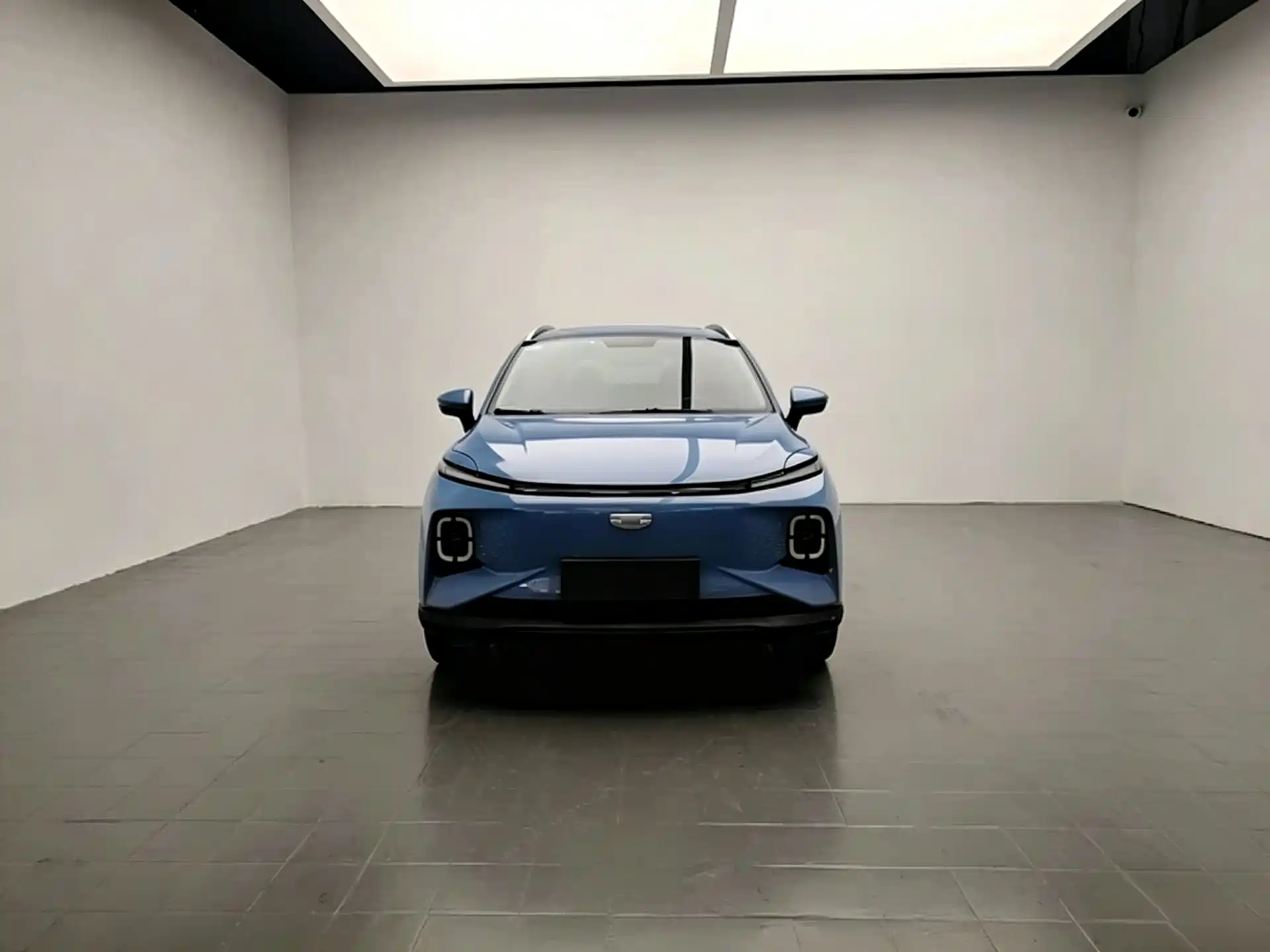 Фото 2 - Geely Geometry E Firefly