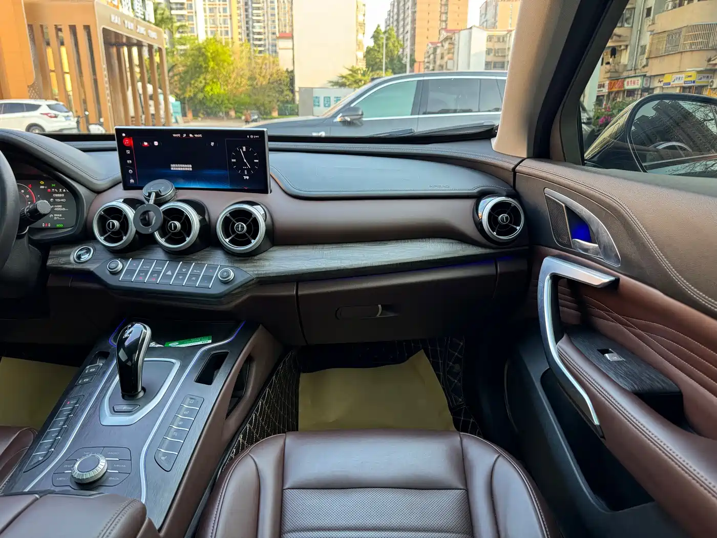 WEI PAI WEI BRAND VV7