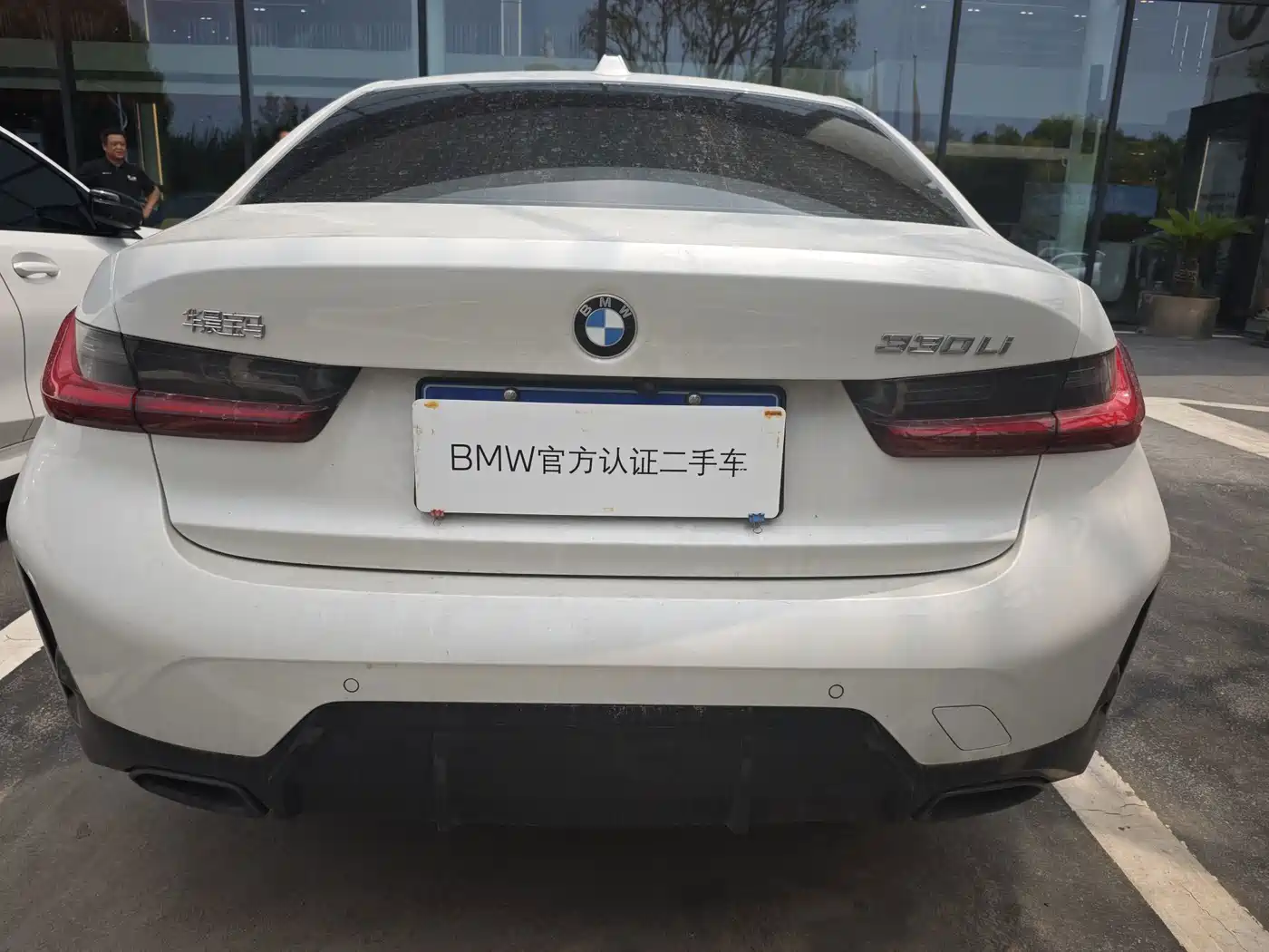 BMW 3 Series 2026 2026 330Li M Sport Shadowline Package