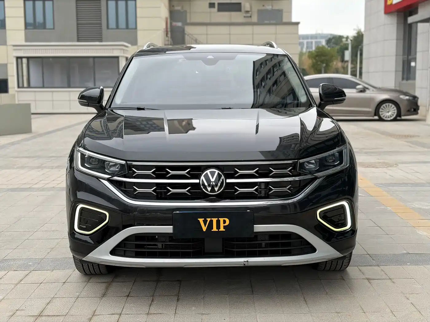 Volkswagen Tayron 2023 330TSI 2WD Luxury Plus Advanced Edition фото 2