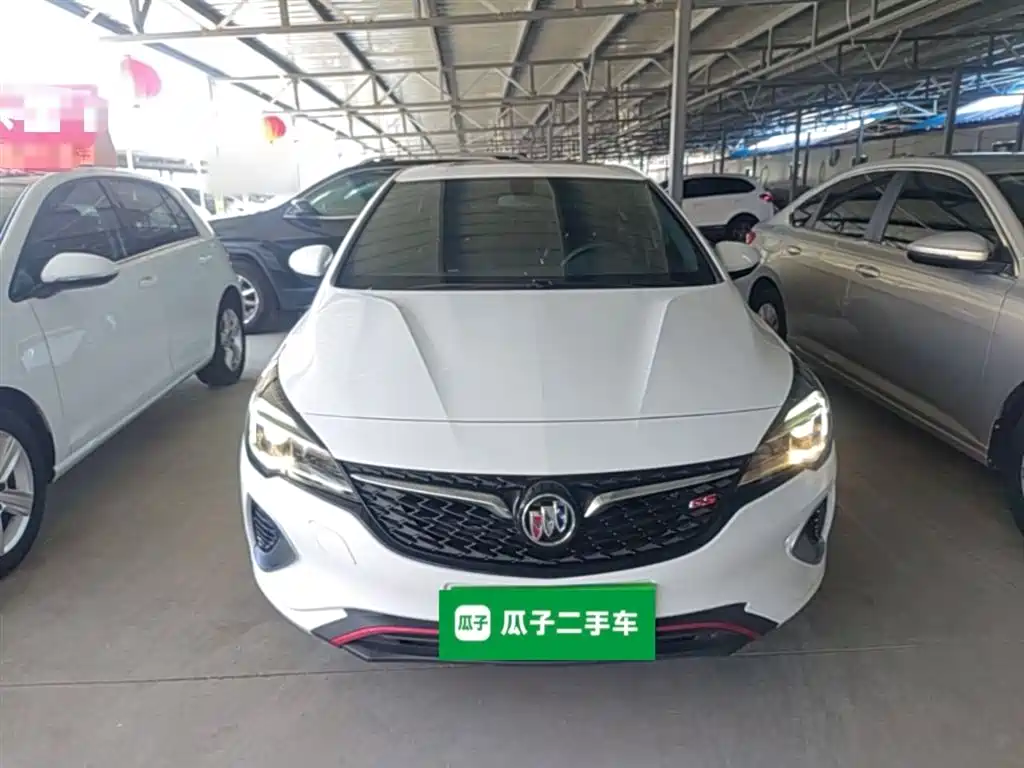 Buick Verano 2019 Hatchback GS 20T DCT Leading фото 3