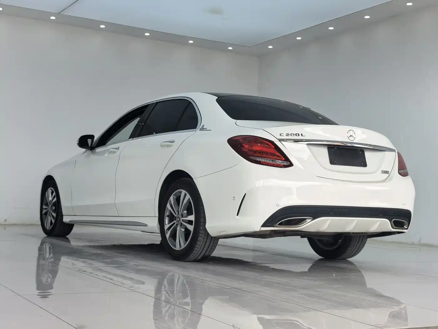 Mercedes-Benz C-Class 2017 Facelift C 200 L Sport Edition фото 11