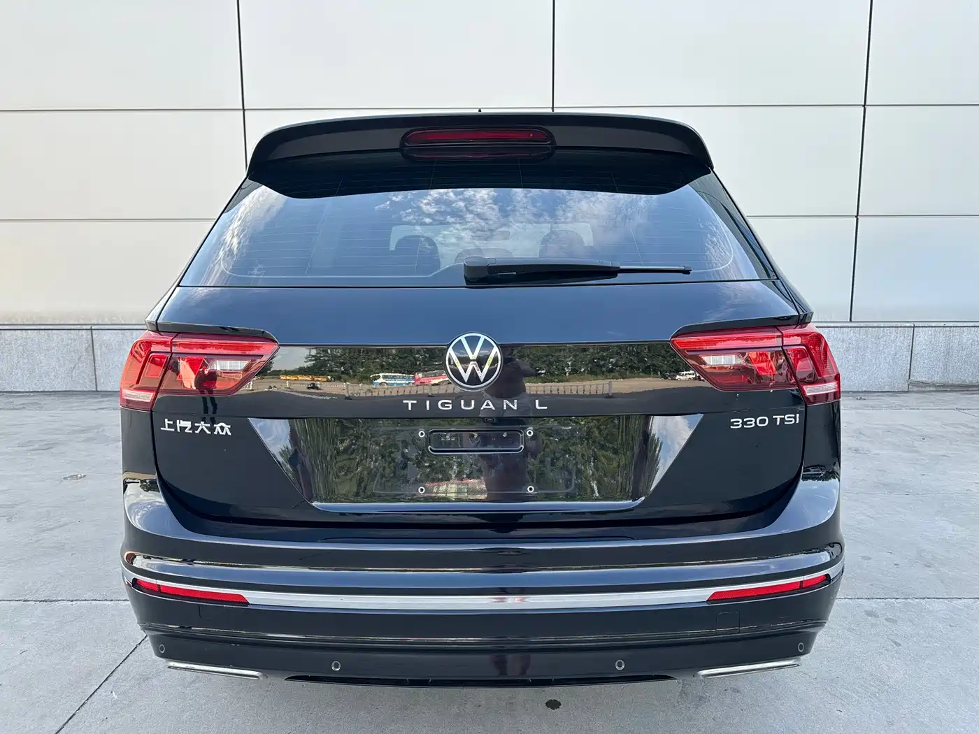 Volkswagen Tiguan L 2021 330TSI Automatic 2WD R-Line Premium фото 18