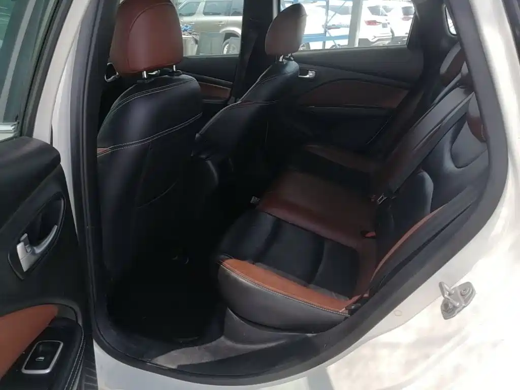 Fiat Viaggio 2016 2015 1.4T Auto Sport Edition