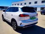 صورة 6 - Roewe RX5 eMAX