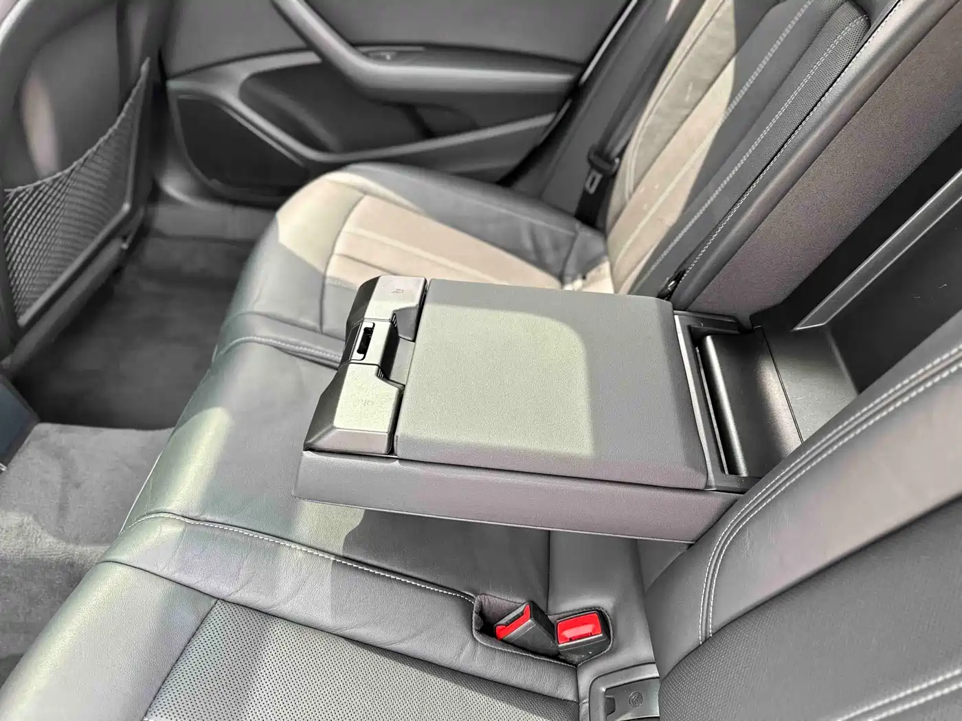 Audi A4L 2020 40 TFSI Luxury Dynamic фото 23