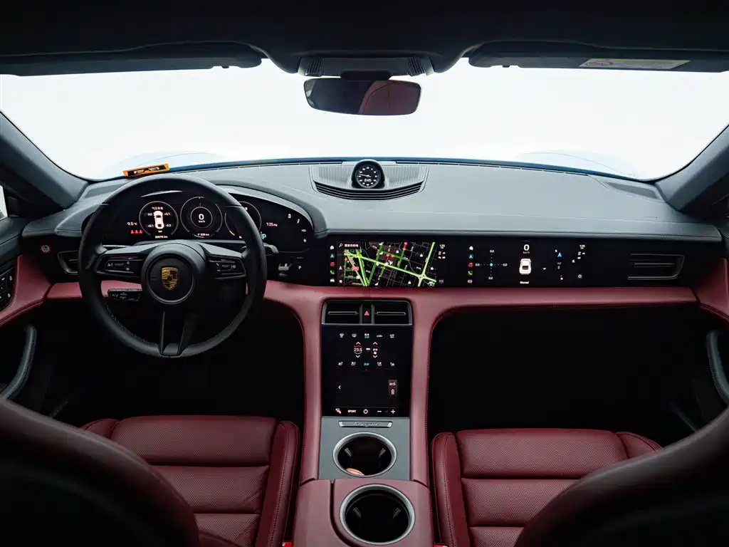 Porsche Taycan 2022 Facelift Taycan фото 21