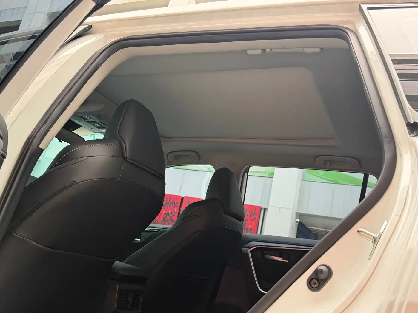 Toyota Wildlander 2024 Hybrid 2.5L E-CVT FWD Luxury PLUS Edition фото 9