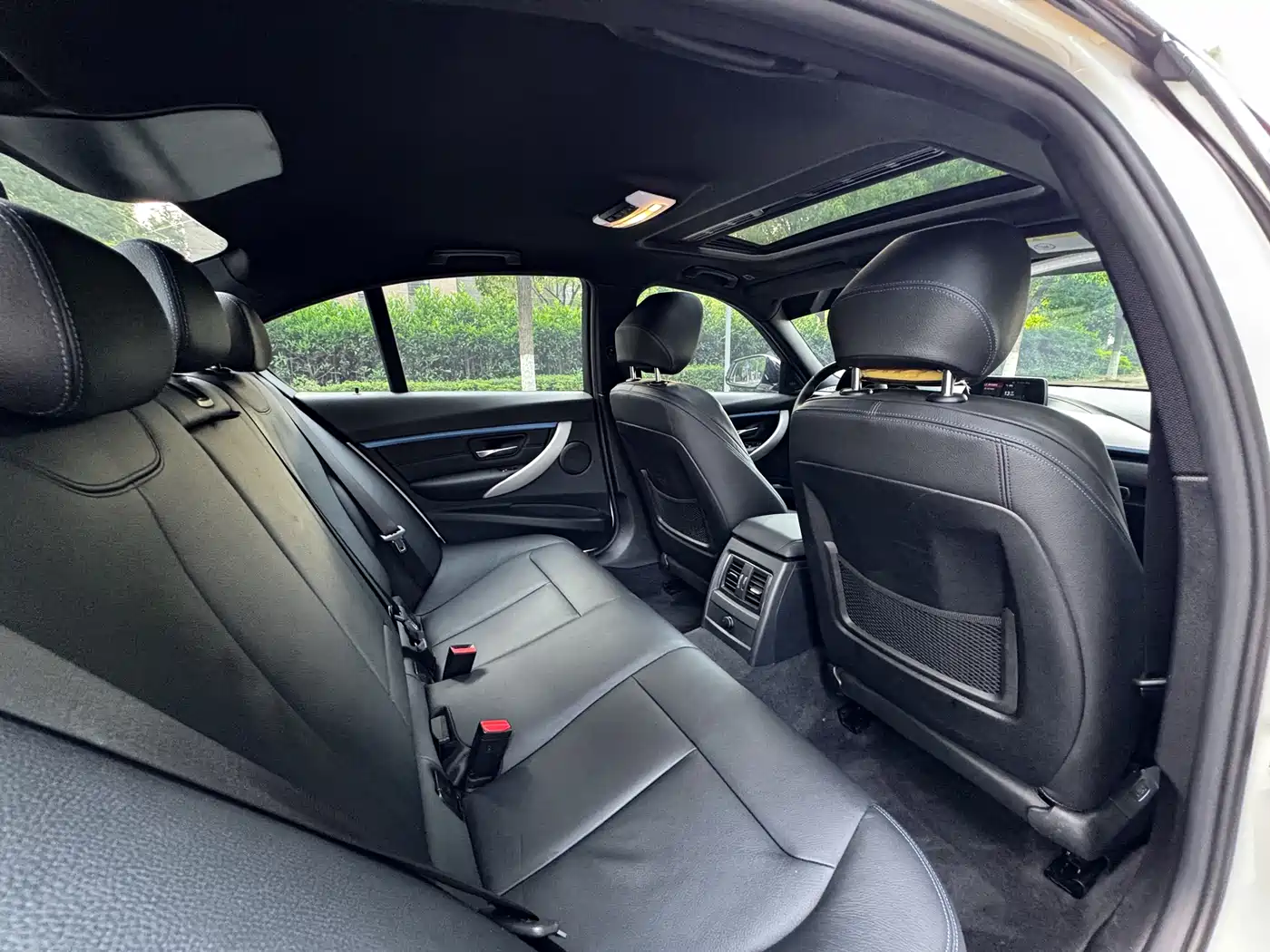 BMW 3 Series 2018 320i M Sport Package фото 16