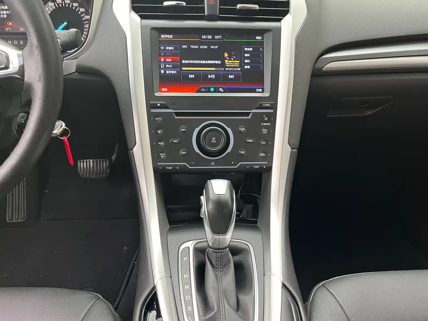 FORD MONDEO