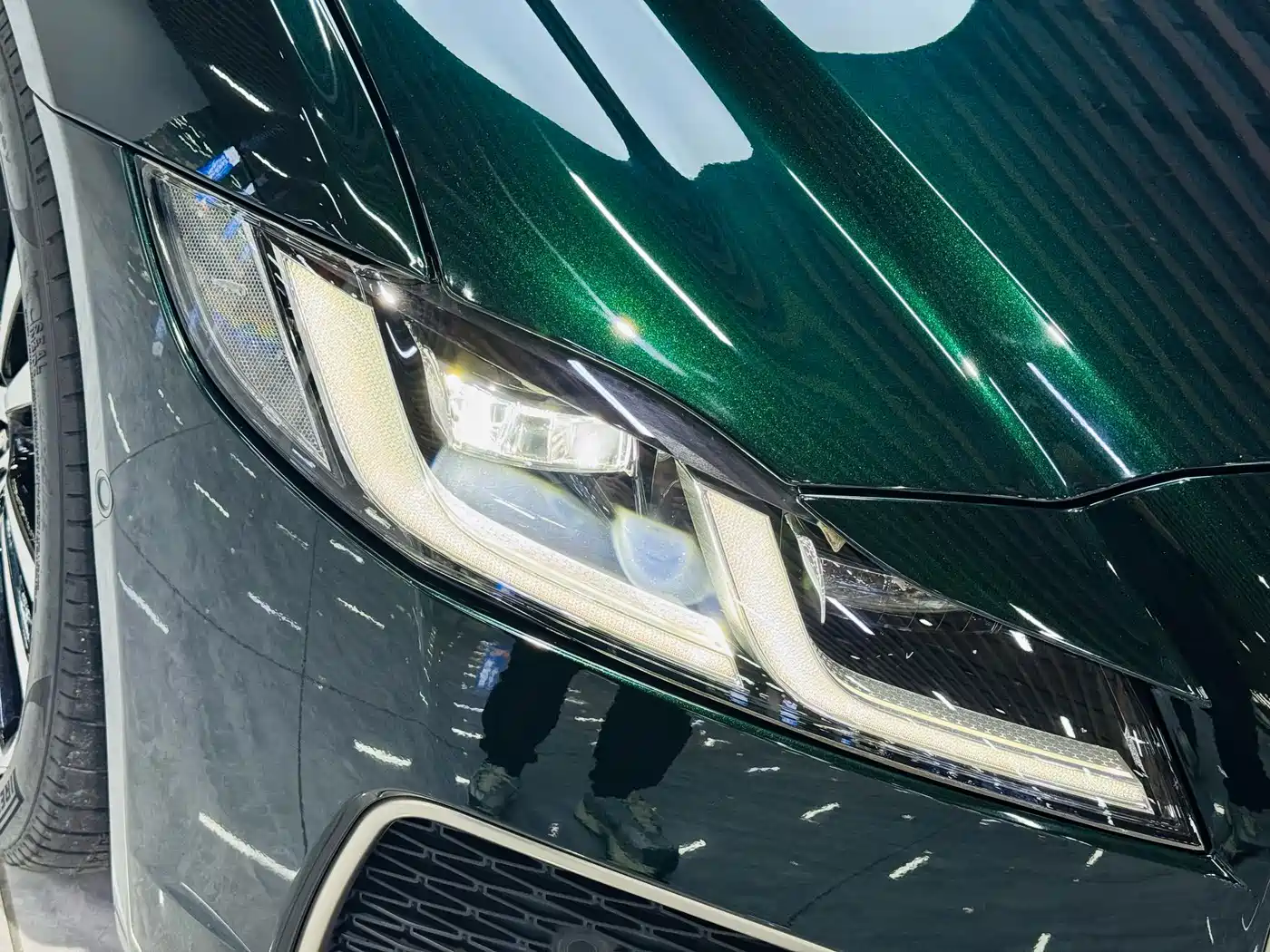 Jaguar XFL 2025 2024 2.0T P250 2WD Premium Luxury