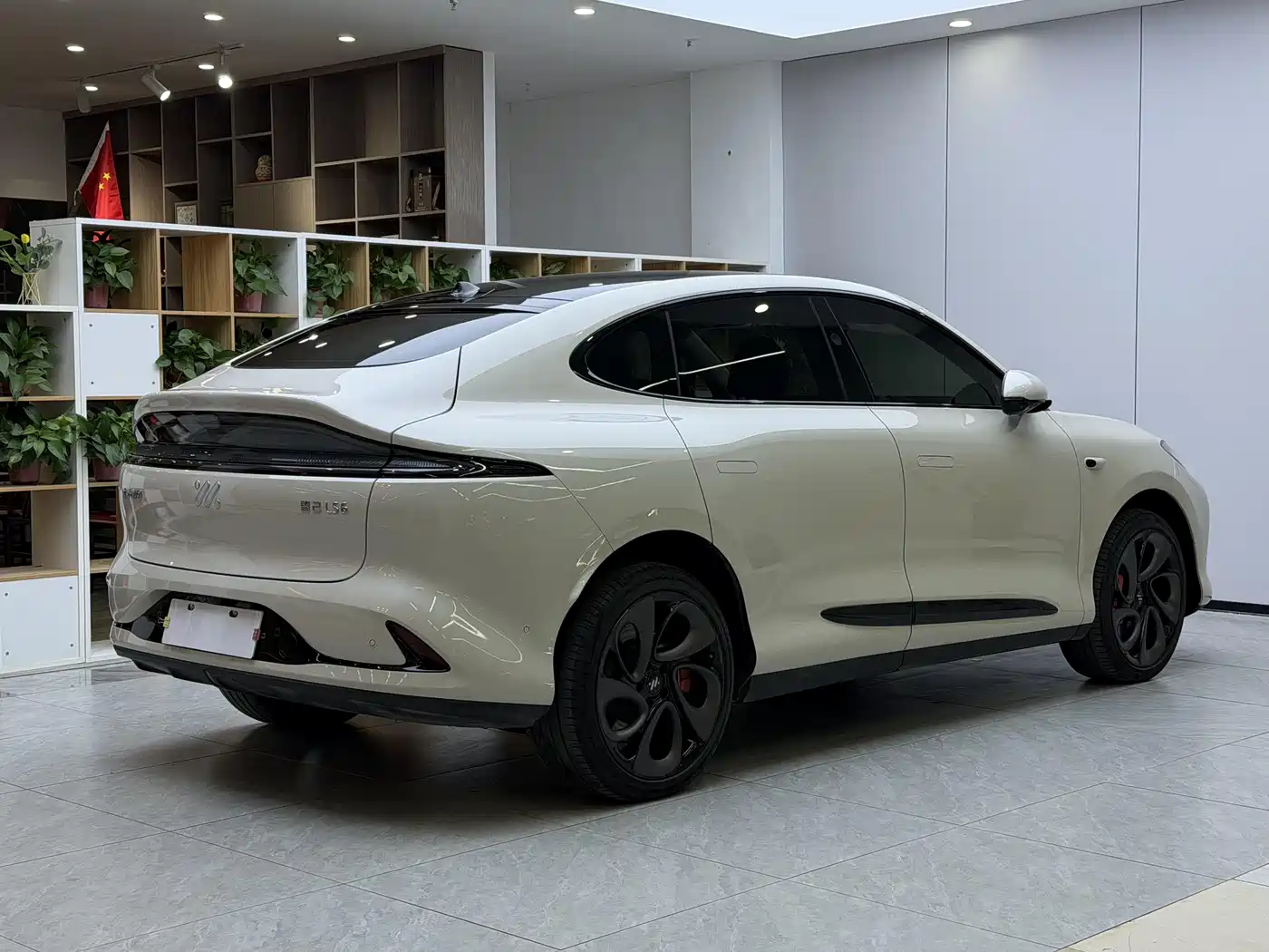 IM Motors IM LS6 2025 Long Range Gecko Smart Drive Edition фото 5