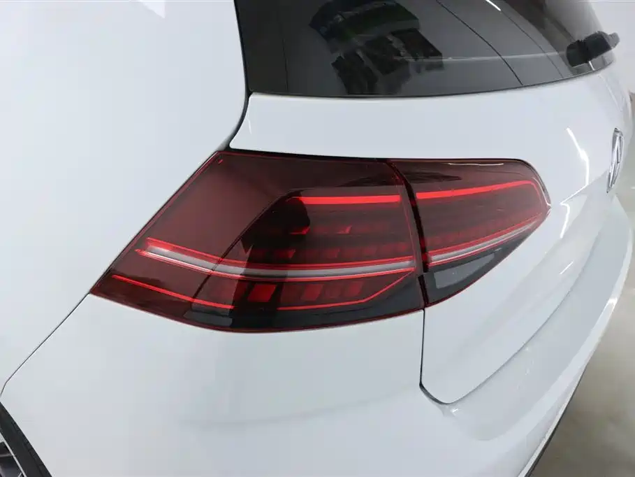 Volkswagen Golf 2019 280TSI DSG Luxury (China V) фото 34