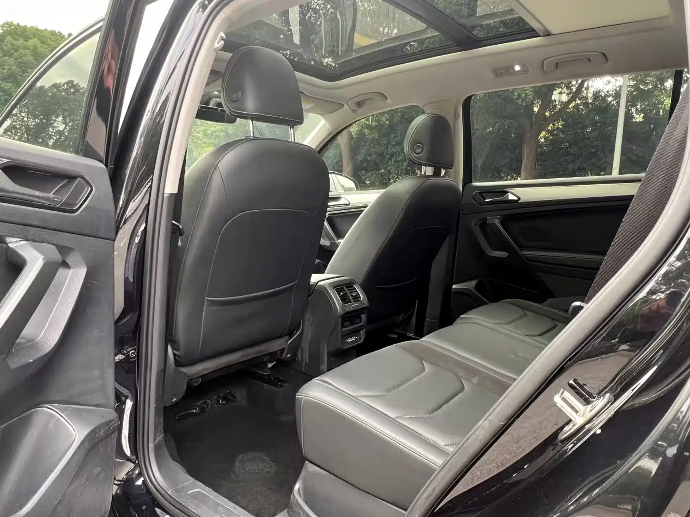 Volkswagen Tiguan L 2019 Facelift 330TSI Auto 2WD Smart Luxury China VI фото 6