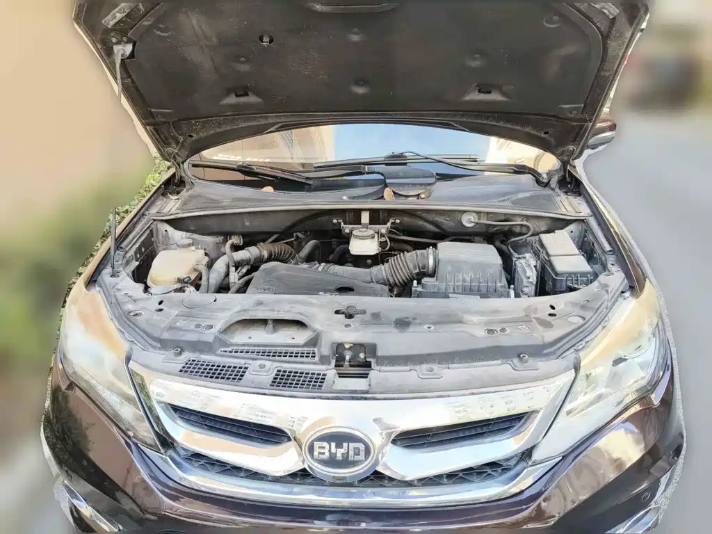BYD S7 2016 2016 2.0T Automatic Premium Model