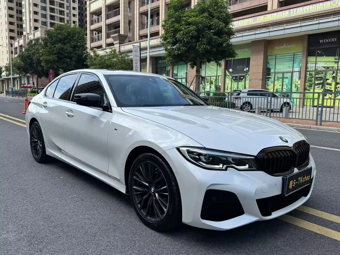 BMW 3 Series 2020 Facelift 325i M Sport Night Edition фото 3