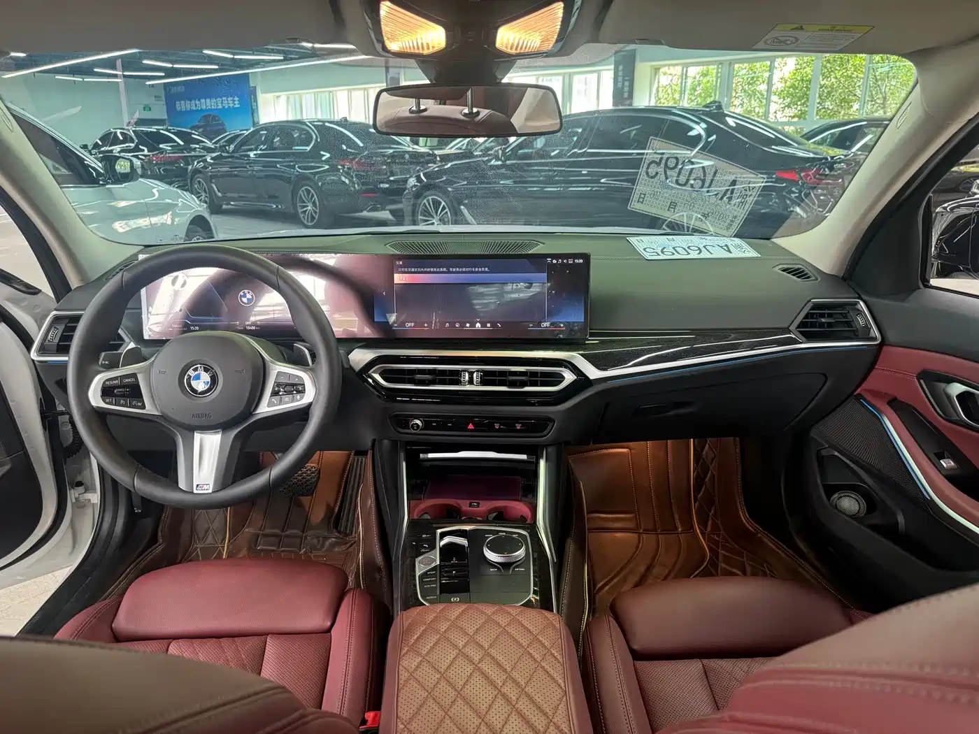 BMW 3 Series 2024 325Li M Sport Package фото 8