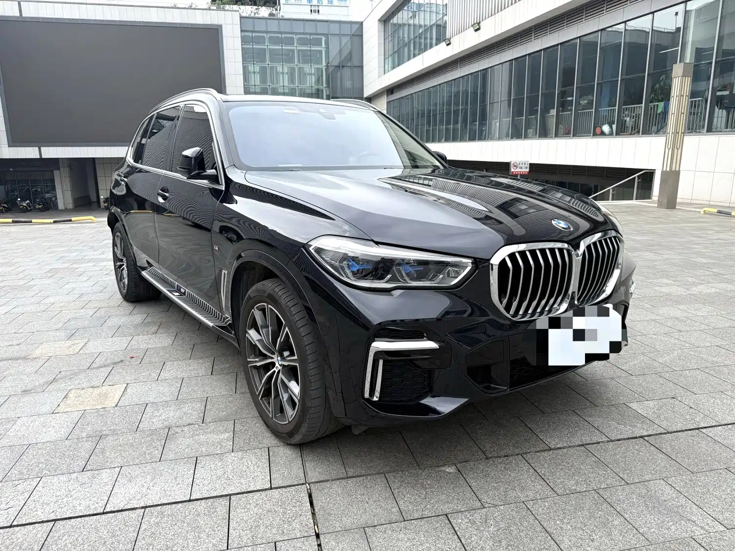Photo 3 - BMW X5