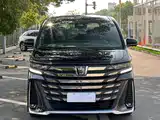 Фото 2 - Toyota Vellfire