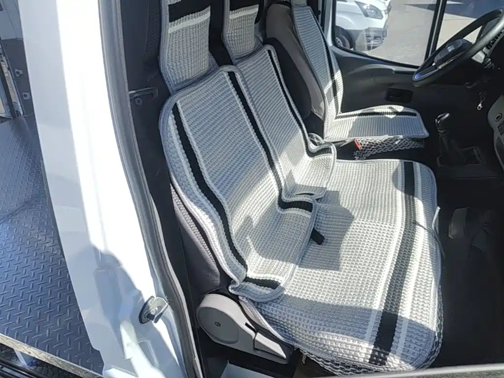 Jiangling Tesun 2021 2021 2.8T Space King Regular Short Wheelbase Medium-high Roof 3-seater Diesel China VI JX493