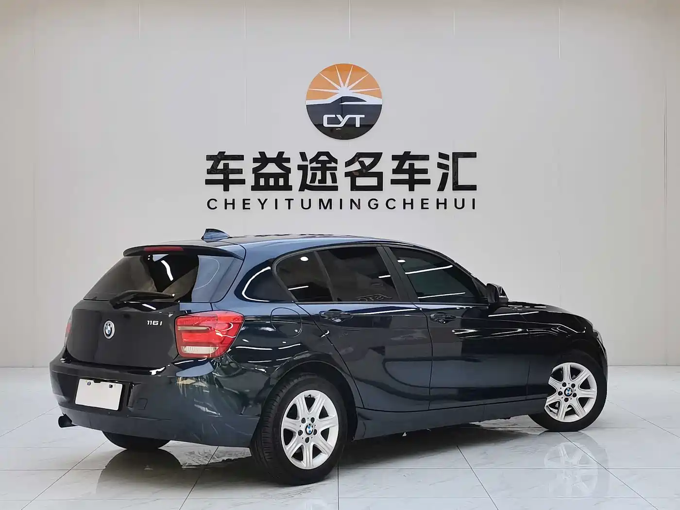 BMW 1 Series (Import) 2013 Facelift 116i Leading Model фото 6