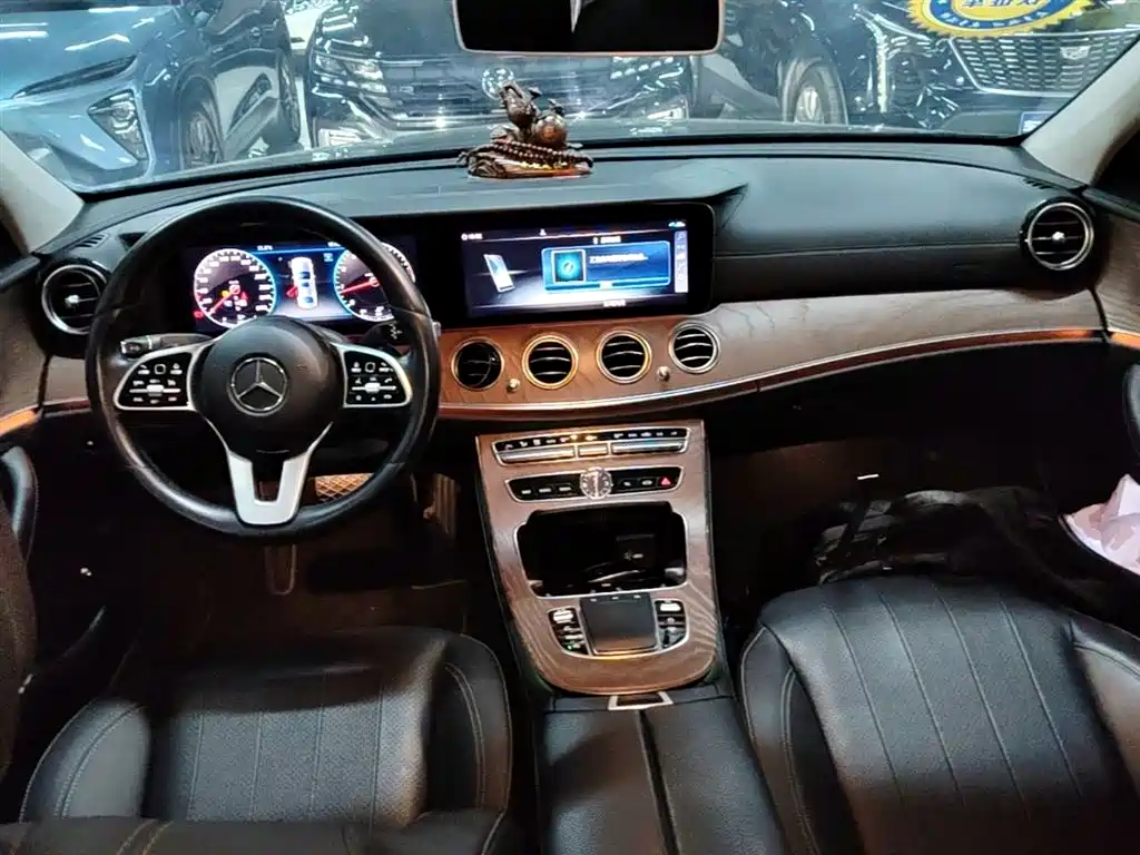 Mercedes-Benz E-Class 2020 E 300 L Luxury Model фото 10
