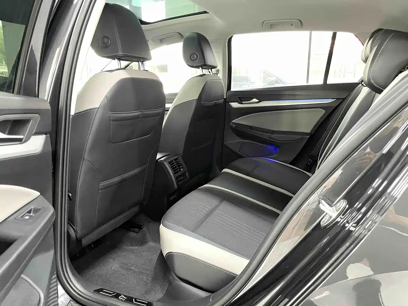 Volkswagen Golf 2021 280TSI DSG Pro фото 10