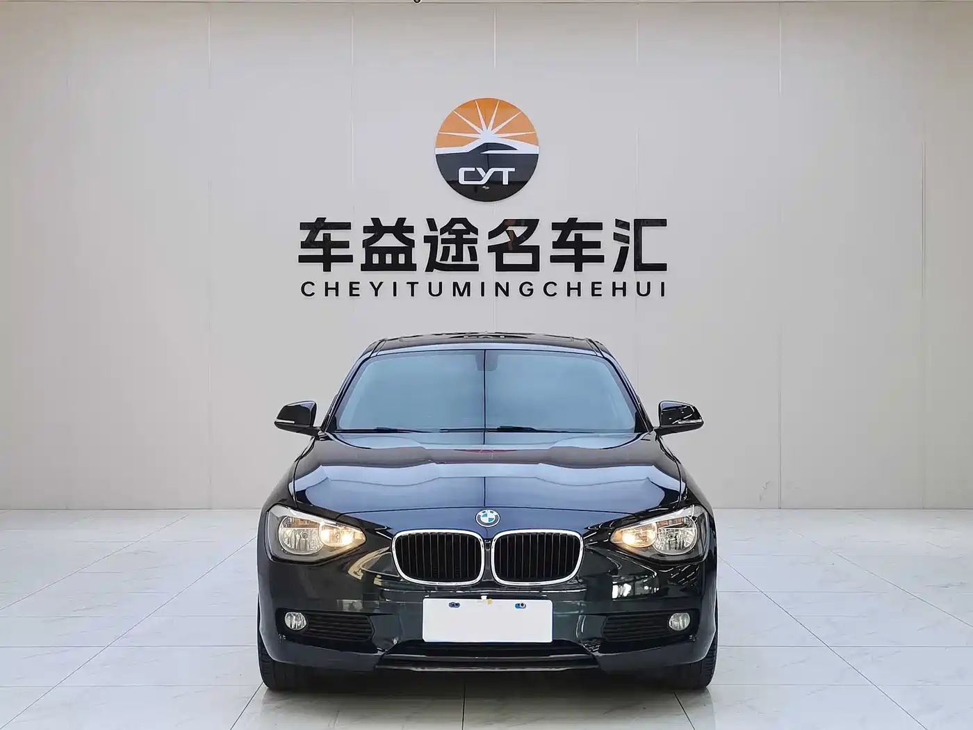 BMW 1 Series (Import) 2013 Facelift 116i Leading Model фото 2