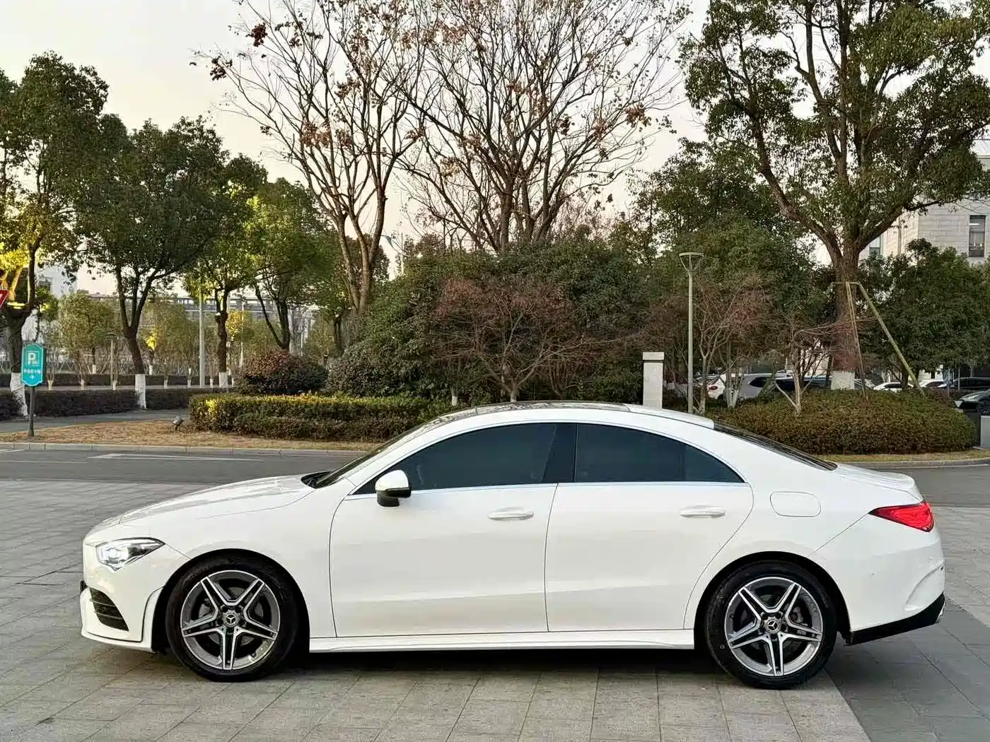 Mercedes-Benz CLA (Import) 2022 CLA 200 фото 3