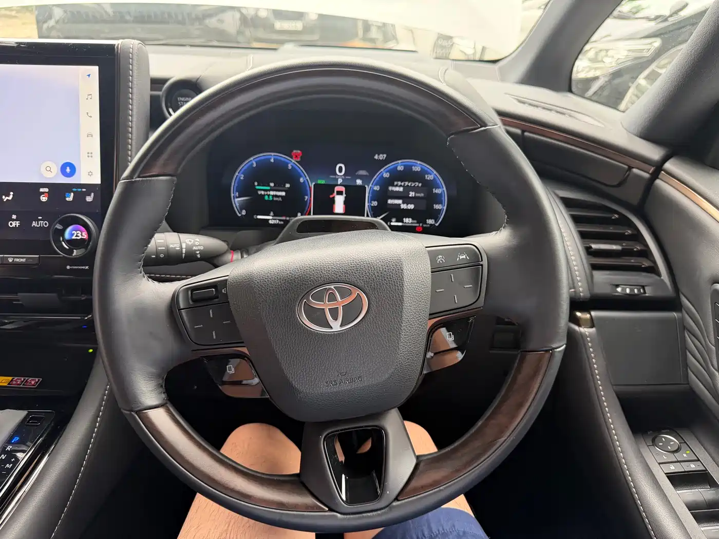 Toyota Alphard 2025 Hybrid 2.5L Prestige Gold Edition фото 7