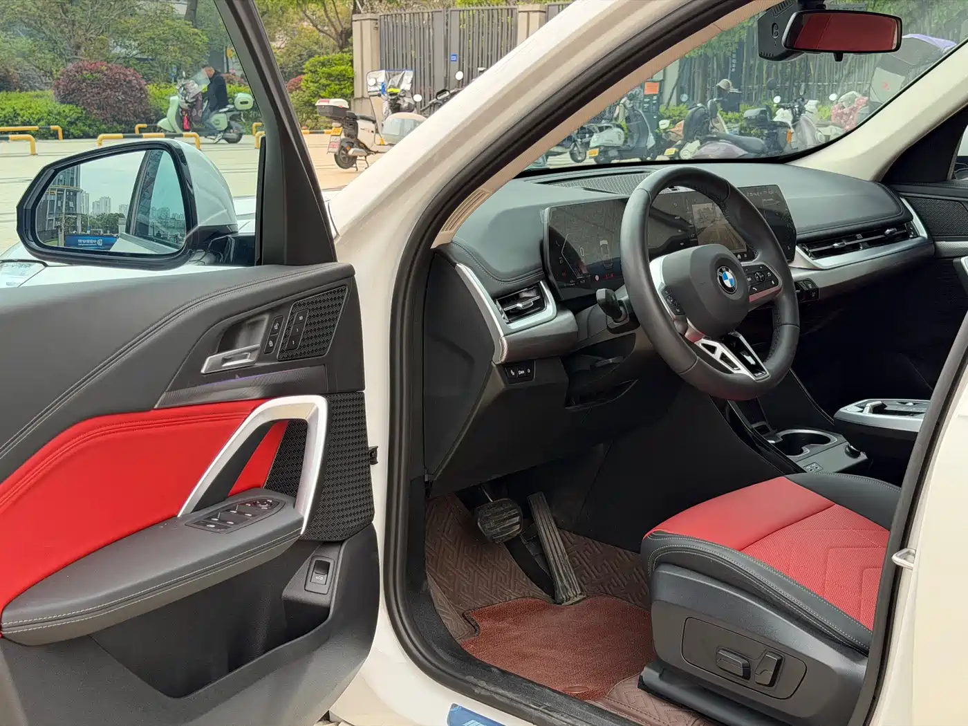 BMW X1 2023 sDrive25Li M Sport Package фото 4