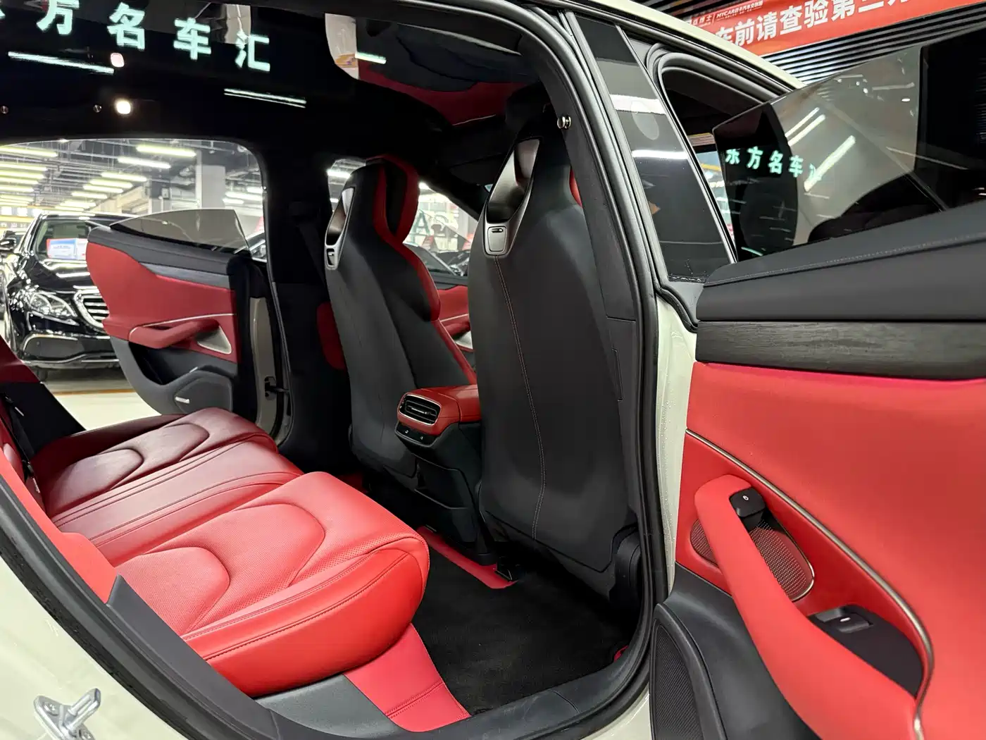 XIAOMI CAR XIAOMI SU7