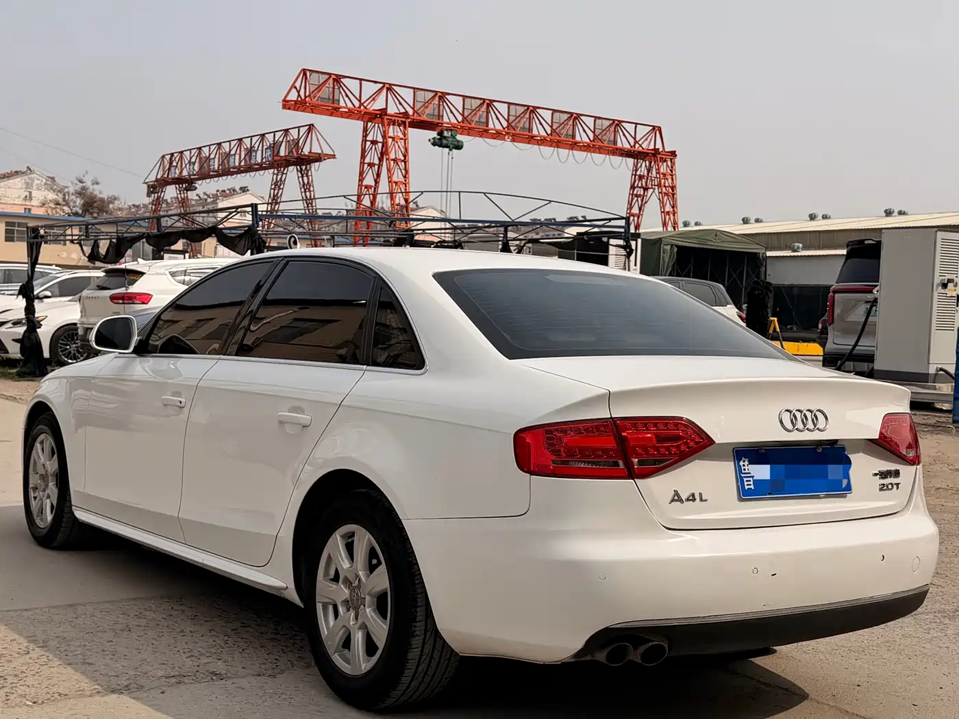 Audi A4L 2011 2.0 TFSI Comfort фото 4