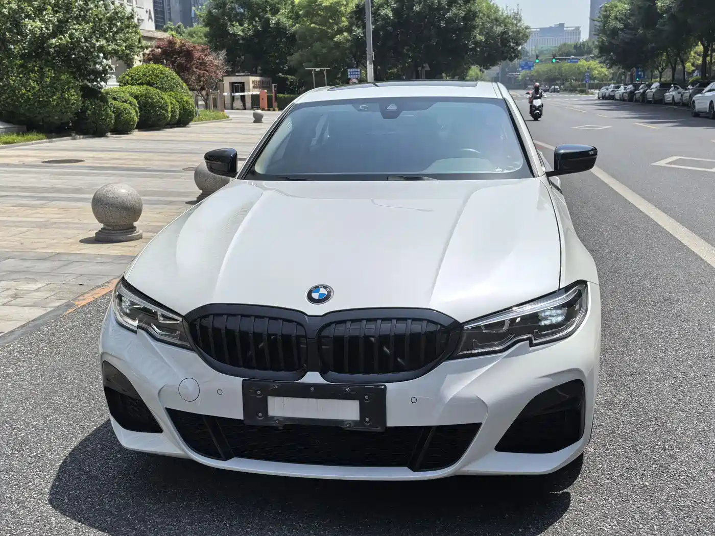 BMW 3 Series 2022 325Li M Sport Shadow Edition фото 8