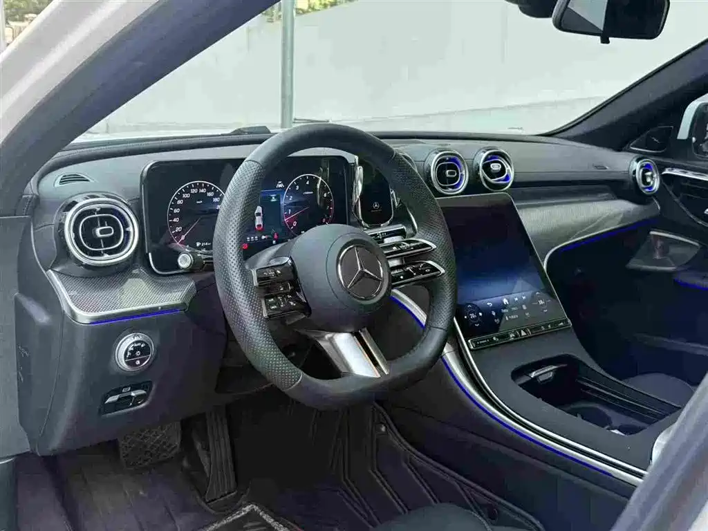 Фото 6 - Mercedes-Benz C-Class