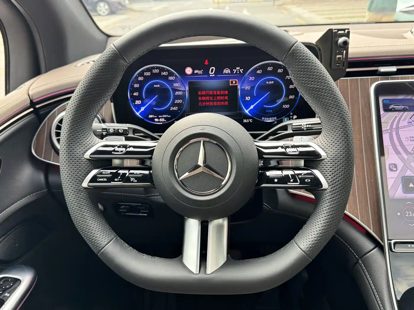 MERCEDES-BENZ EQE SUV