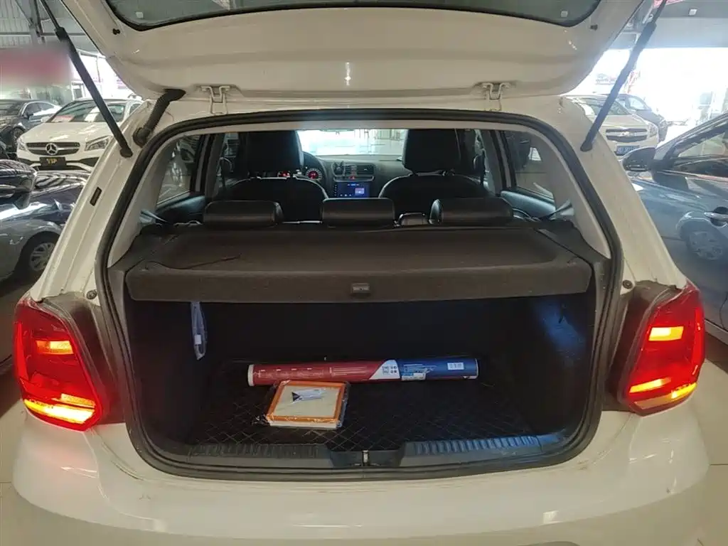Volkswagen Polo 2016 1.4L Manual Trend фото 19
