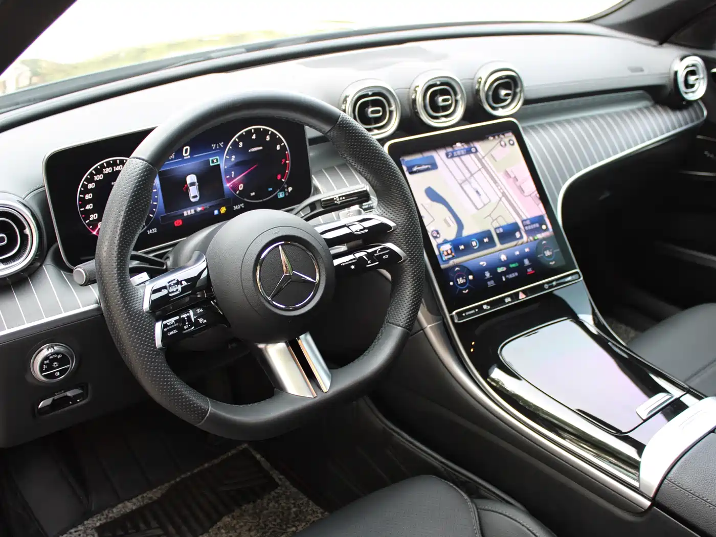 Mercedes-Benz C-Class 2024 Second Facelift C 260 L Sport фото 19