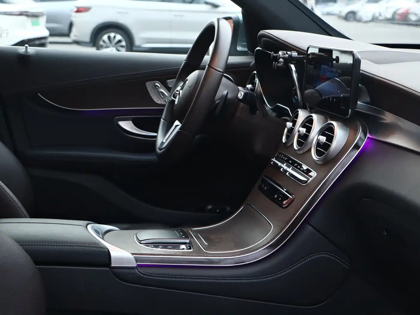 Mercedes-Benz GLC 2020 GLC 300 L 4MATIC Dynamic фото 24