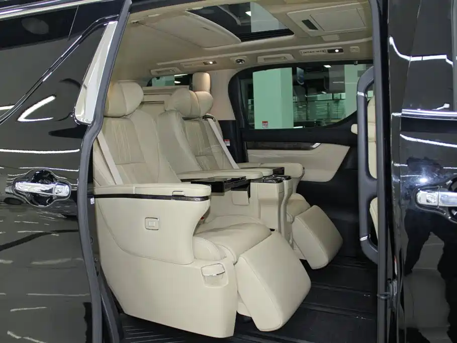 Toyota Alphard 2021 Hybrid 2.5L Premium фото 9