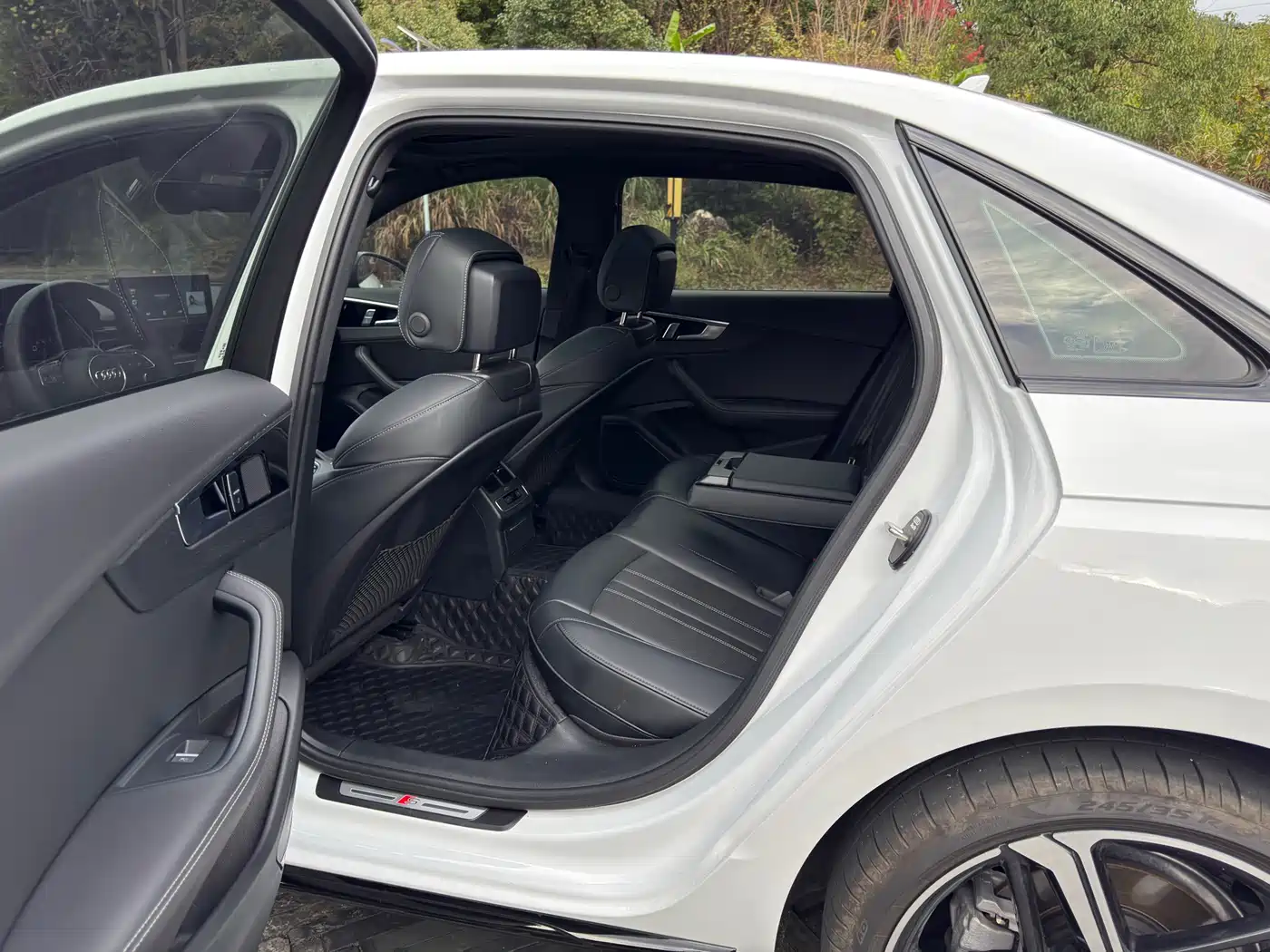 Audi A4L 2024 40 TFSI Luxury Dynamic фото 18